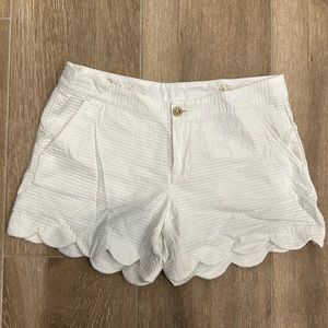 Lilly Pulitzer Buttercup Short in white, size 4.